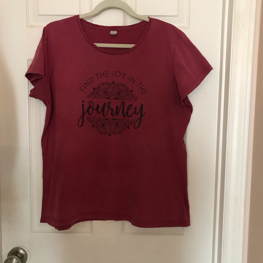 Ladies 2XL graphic tee. Great condition.